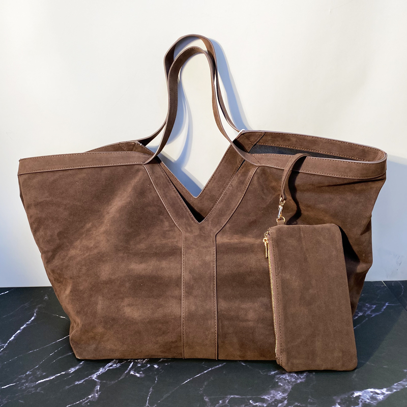 Luxury Bags Of 2026 - Duże torby typu tote z imitacji