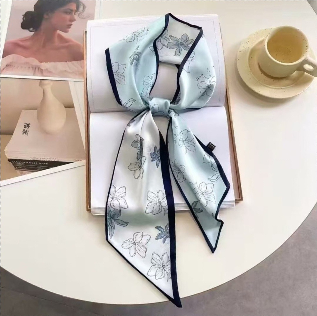 Luksusowa jedwabna apaszka dam – Luxury Bags Casual recenzja i cena