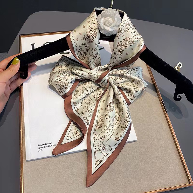 Luksusowy jedwabny szalik na g – Luxury Bags Casual recenzja i cena