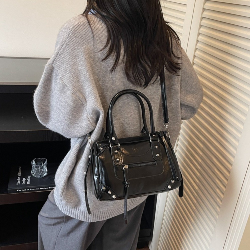 Modna torba z nitami, duża poj – Top Handle Patent Bag recenzja i cena